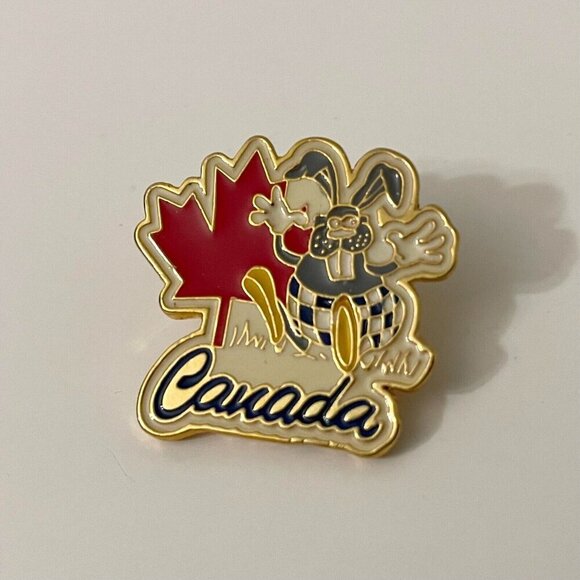 CDF Canada Pin Bunny Rabbit Flaws - Picture 7 of 8